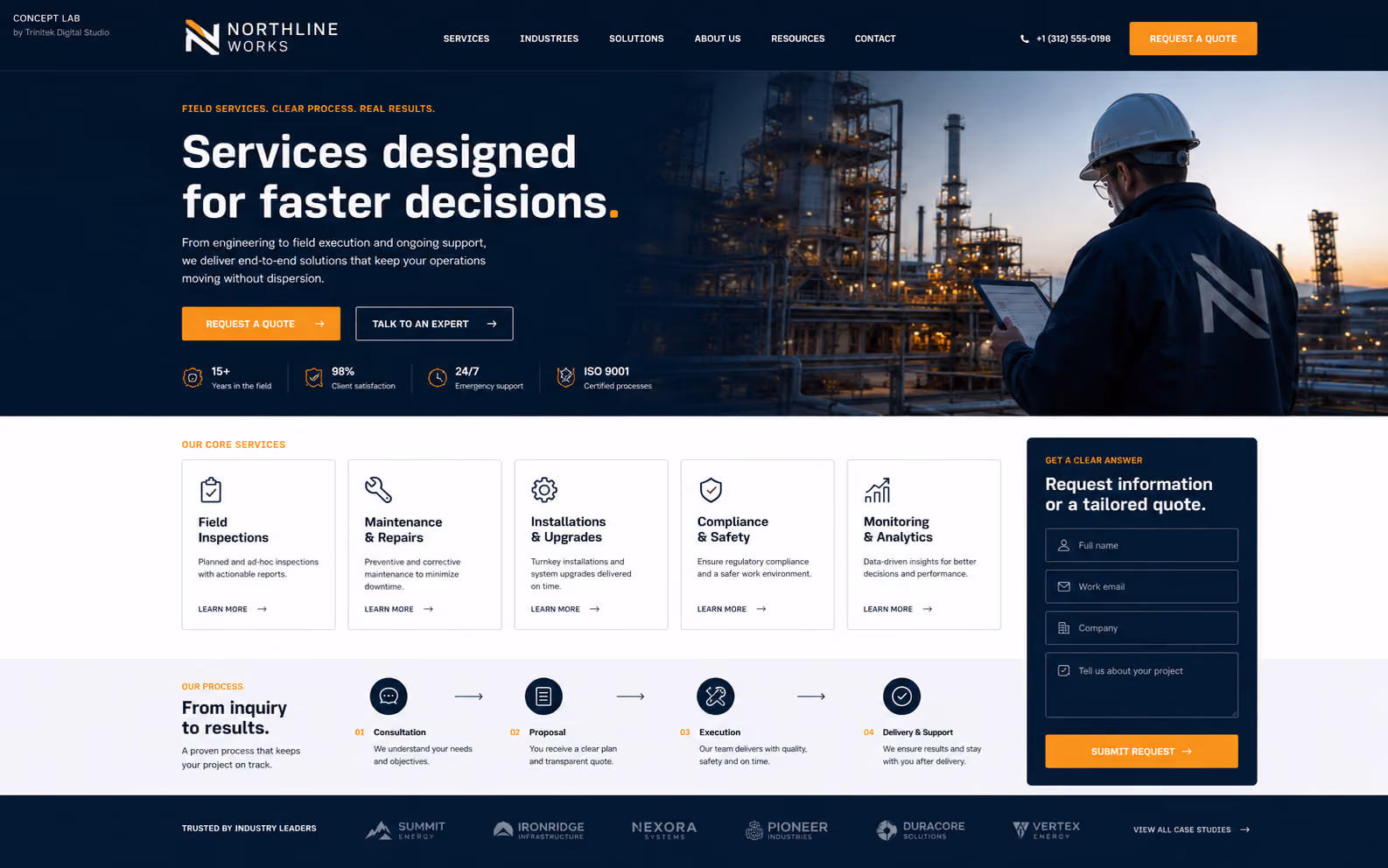 Concept di sito web per un'azienda di servizi B2B: hero scuro con un tecnico in impianto al tramonto e accenti arancio, titolo di grande formato, doppia call to action, cinque schede di servizio affiancate, modulo di richiesta informazioni sulla destra e processo dalla richiesta alla consegna in quattro passaggi.