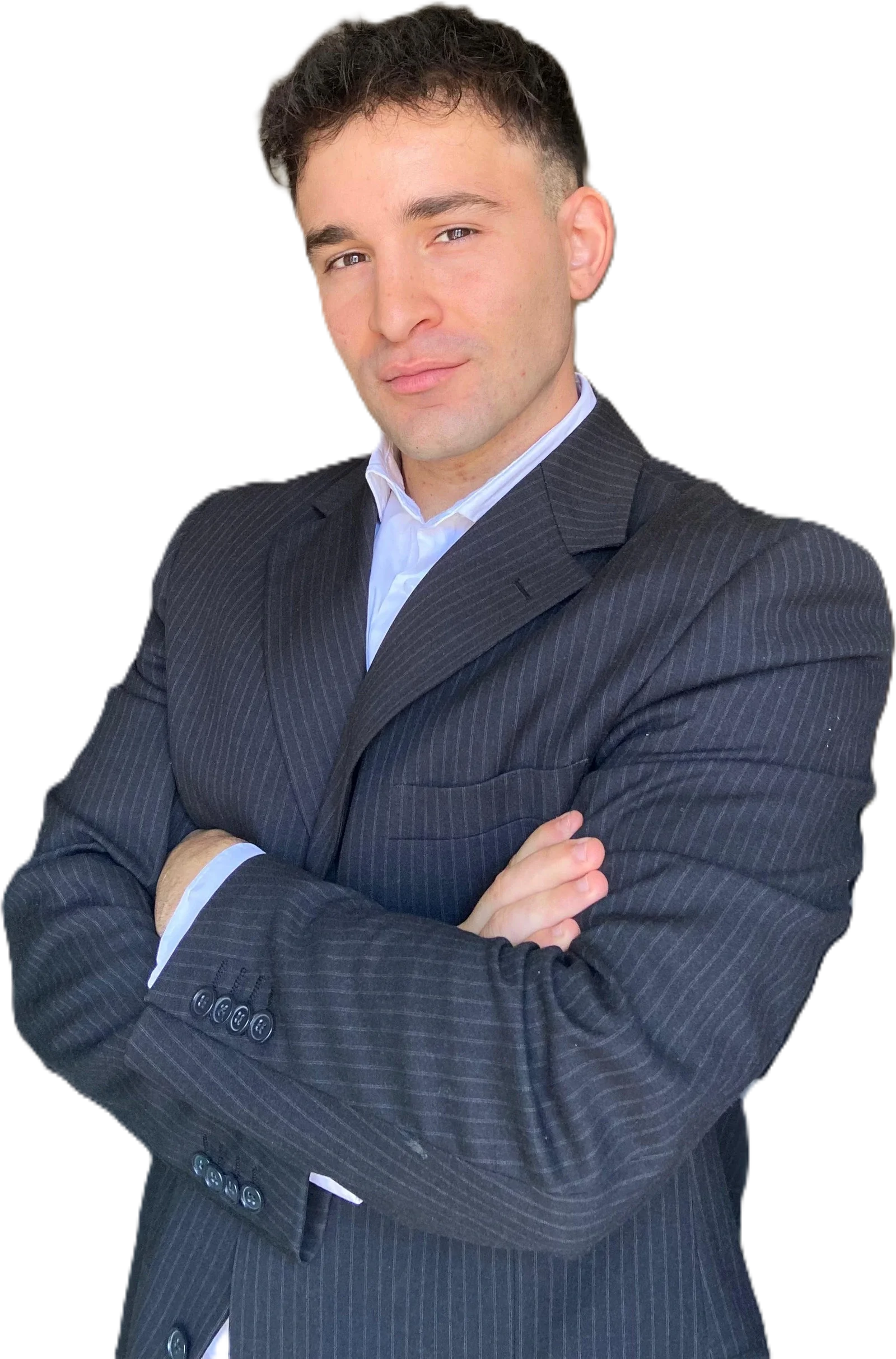 Diego Mezzo, fondatore di Hextern, in giacca e a braccia conserte.